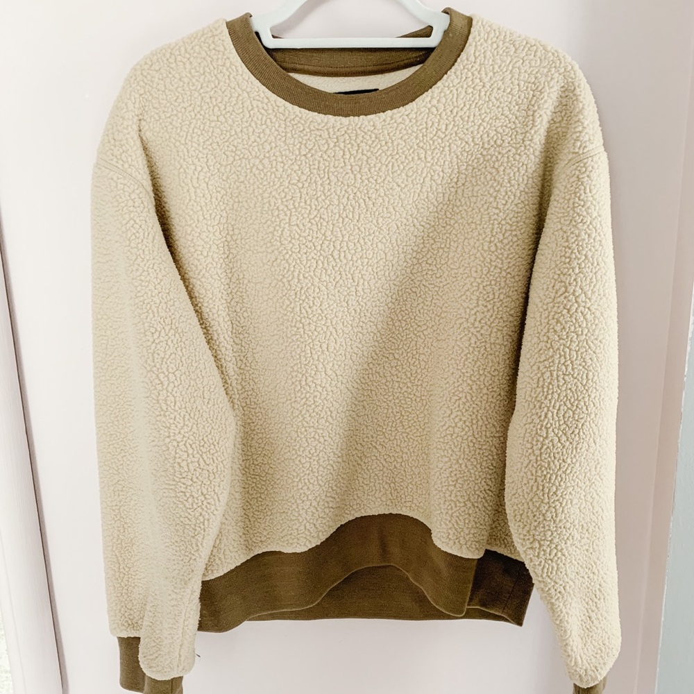 Quince Women’s Recycled Sherpa Crewneck Sweatshirt